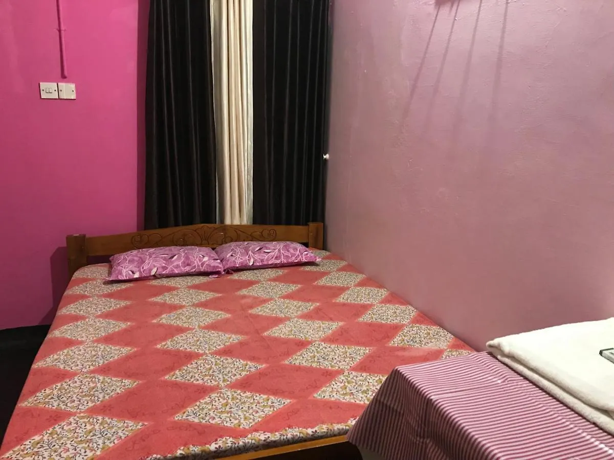 בית אירוח ורקלה Beach Way Inn